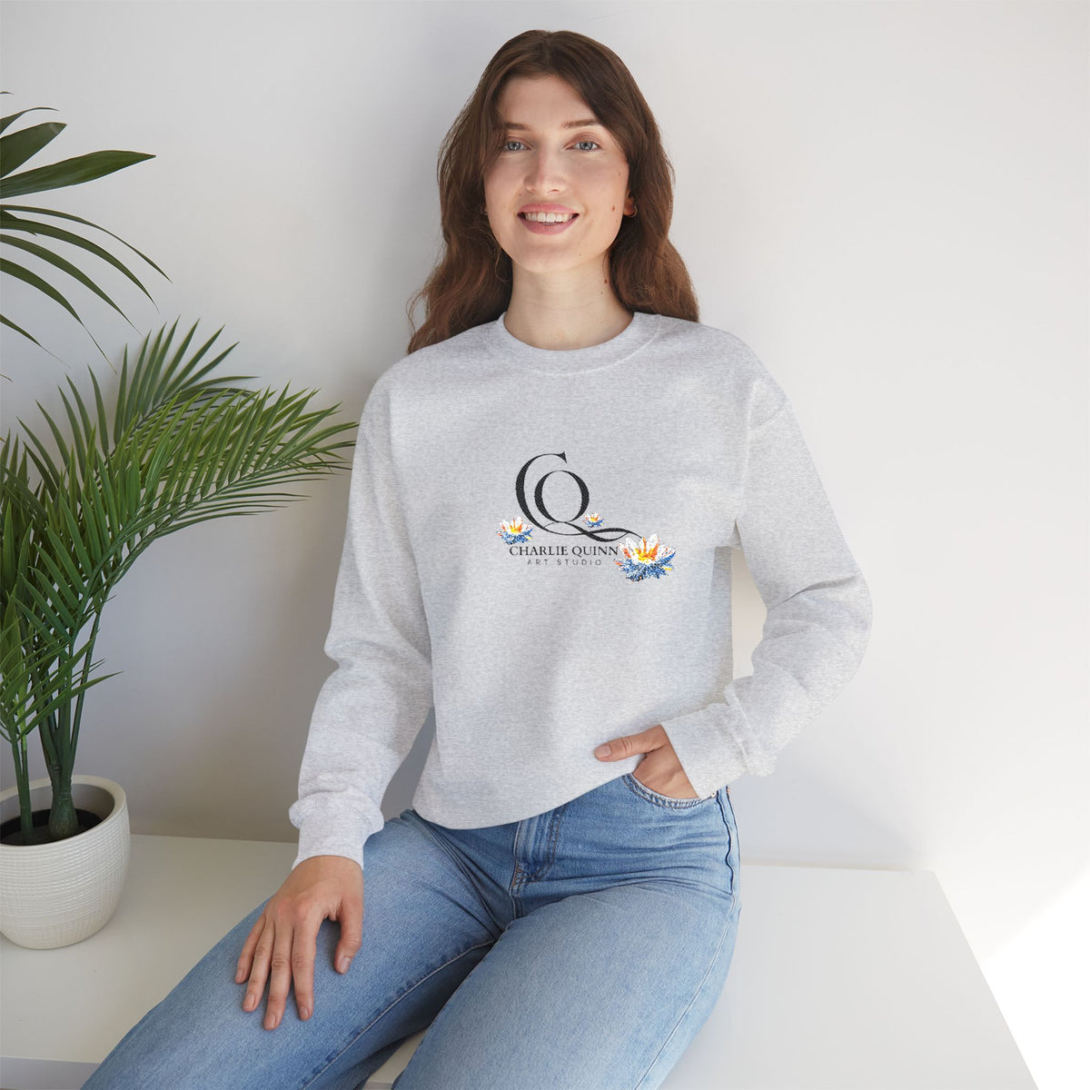 Logo Floral Crewneck Sweatshirt – 'Q' Monogram with Blue Yellow Flowers